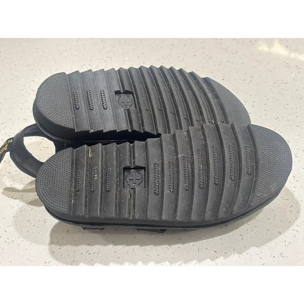 Women’s Sz 8 Dr Martens Sandals